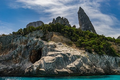 Sardegna: Monte Arci, un tuffo nella preistoria 