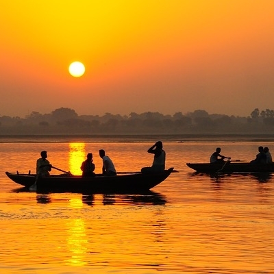 EXPLORE NORTH INDIA & THE GANGES 